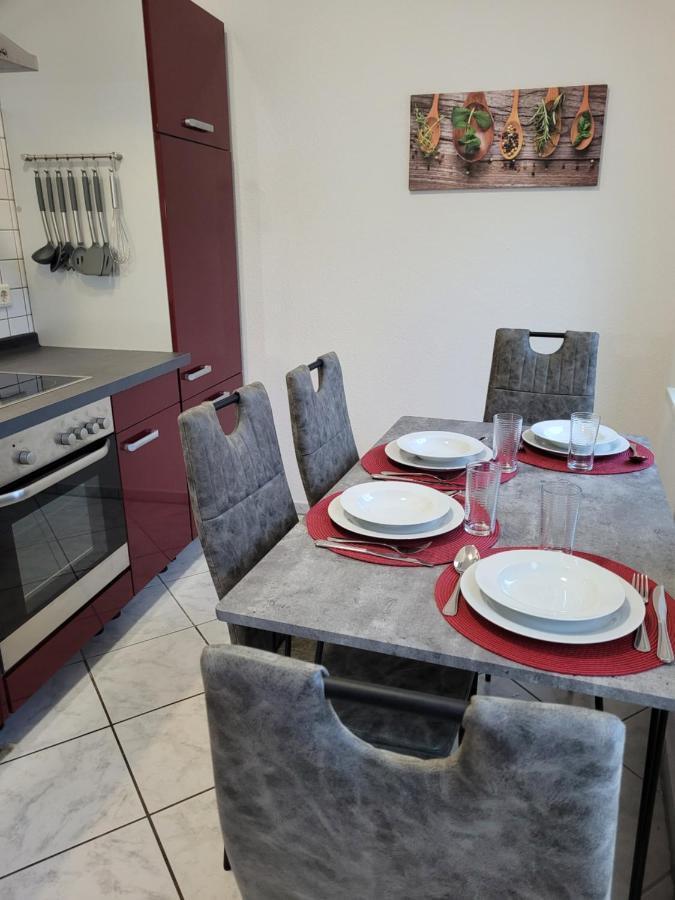 Wohnung In Oberhausen: Zentral & Ruhig, Eigener Eingang Oberhausen  Ngoại thất bức ảnh