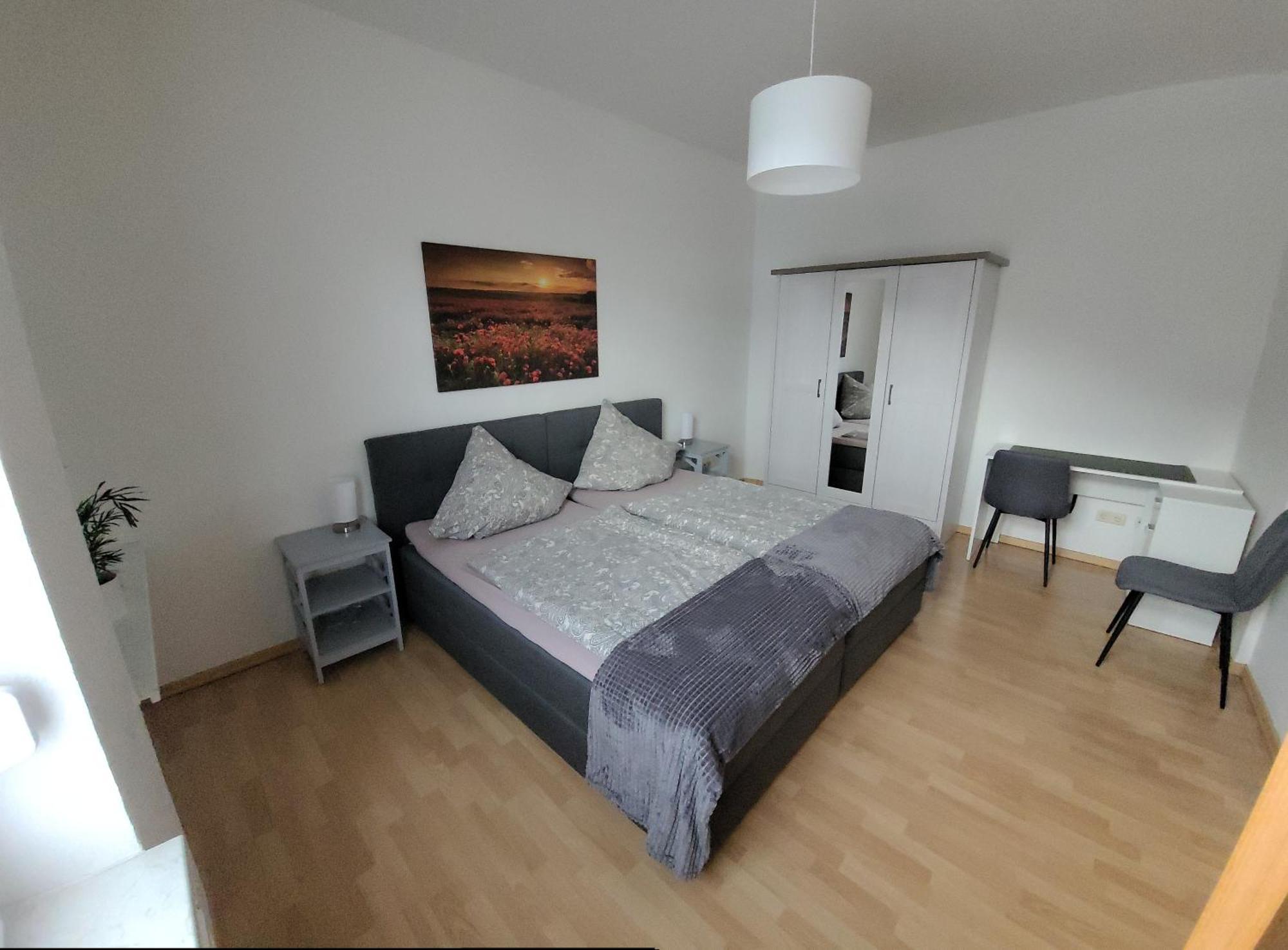 Wohnung In Oberhausen: Zentral & Ruhig, Eigener Eingang Oberhausen  Ngoại thất bức ảnh